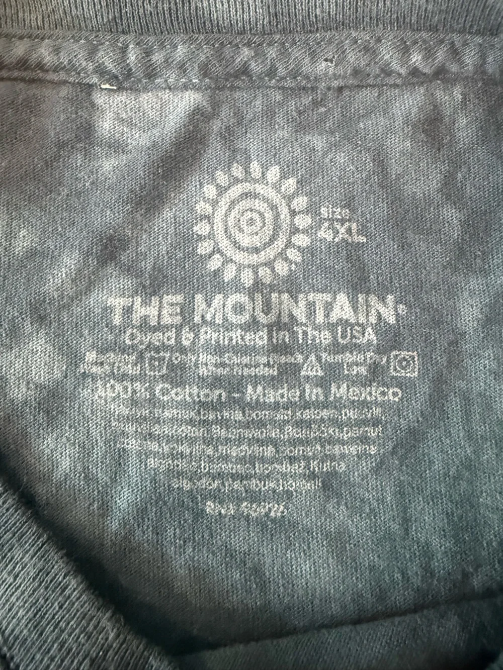 The Mountain 2015 Wolf Tee - Picture 5 of 5